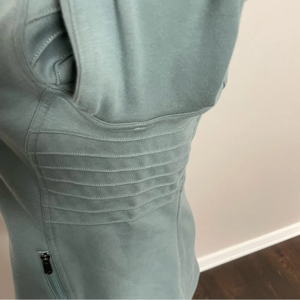 Athleta Moto Jacket Sweatshirt Knit Fleece Lined Zipper Pockets Minimalist Green